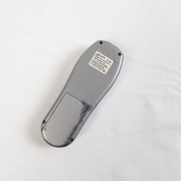 Original GPX S7020 remote control for select GPX audio systems. Features volume, - Picture 2 of 4